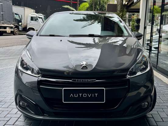 PEUGEOT-208-2019