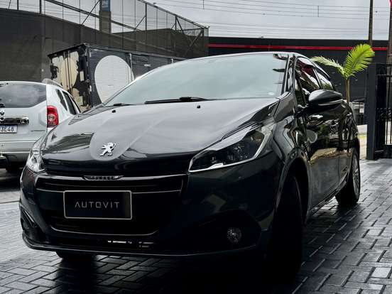 PEUGEOT-208-2019