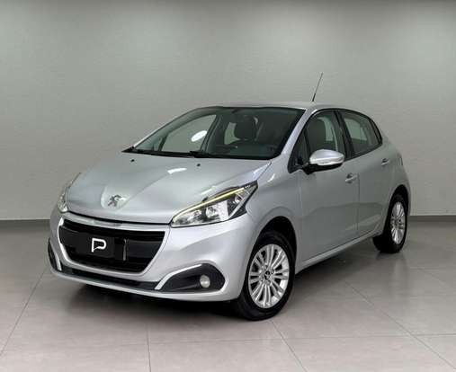 PEUGEOT-208-2018