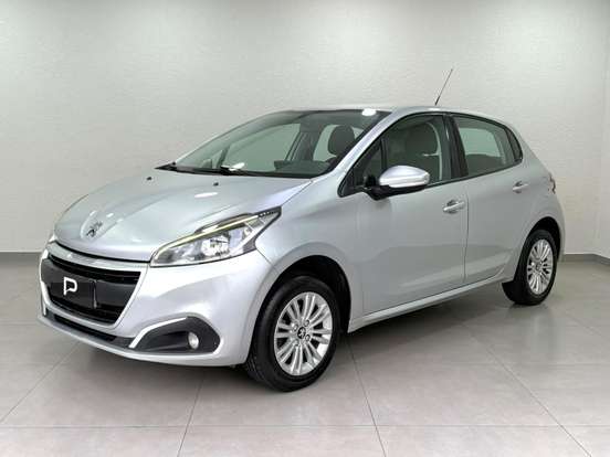 PEUGEOT-208-2018