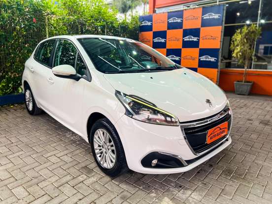 PEUGEOT-208-2016