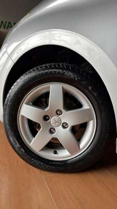PEUGEOT-208-2014
