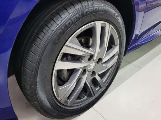 PEUGEOT-208-1.6 16V FLEX ALLURE AT6 PEUGEOT-208-2021