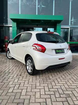PEUGEOT-208-2014