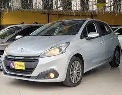 PEUGEOT 208 1.6 GRIFFE 16V FLEX 4P AUTOMÁTICO PEUGEOT 208 1.6 GRIFFE 16V FLEX 4P AUTOMÁTICO