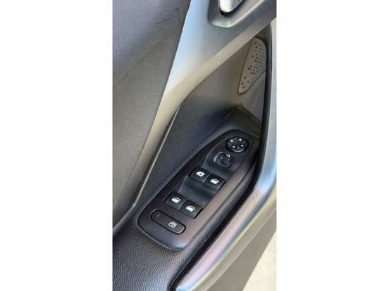 PEUGEOT-208-2014