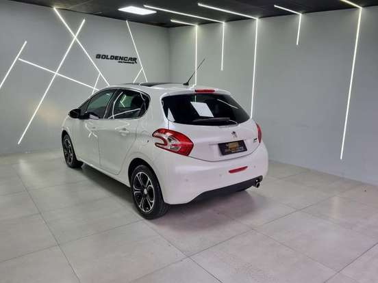 PEUGEOT-208-1.6 GRIFFE 16V FLEX 4P MANUAL PEUGEOT-208-2015
