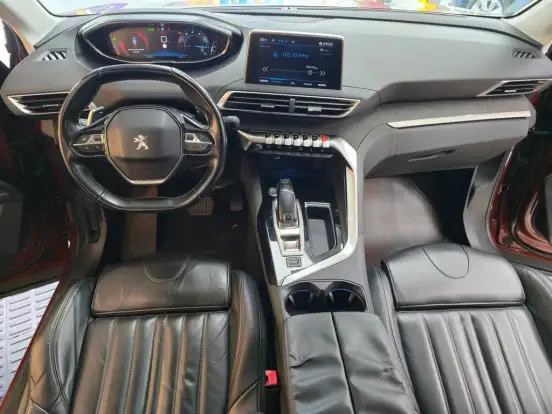 PEUGEOT-3008-2018