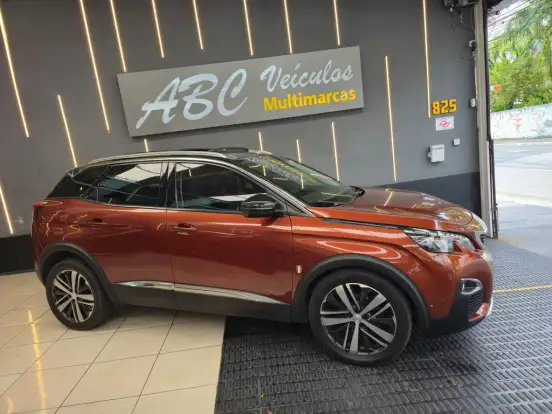 PEUGEOT-3008-2018