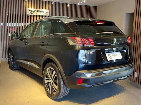 PEUGEOT-3008-2021