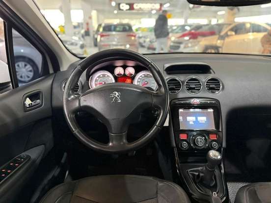 PEUGEOT-308-2016