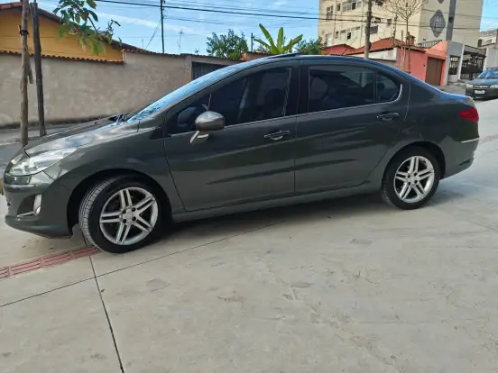 PEUGEOT-408-2012