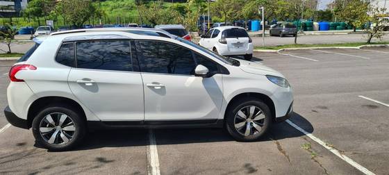 PEUGEOT 2008 1.6 16V FLEX GRIFFE 4P AUTOMÁTICO