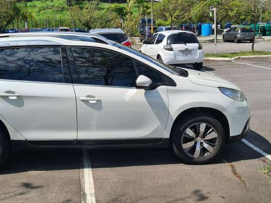 PEUGEOT-2008-1.6 16V FLEX GRIFFE 4P AUTOMÁTICO PEUGEOT-2008-2017