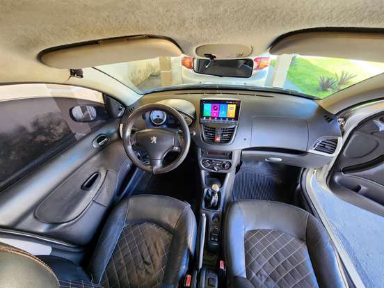 PEUGEOT-207-2010