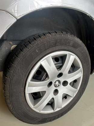 PEUGEOT-207-2012