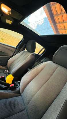 PEUGEOT-208-2023