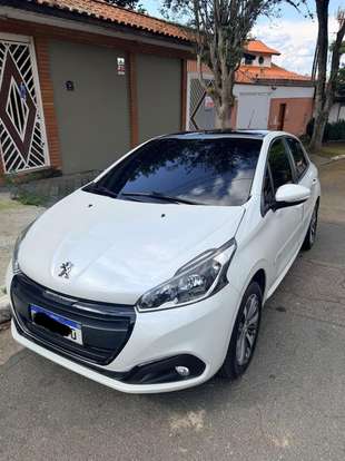 PEUGEOT-208-1.6 GRIFFE 16V FLEX 4P AUTOMÁTICO PEUGEOT-208-2019