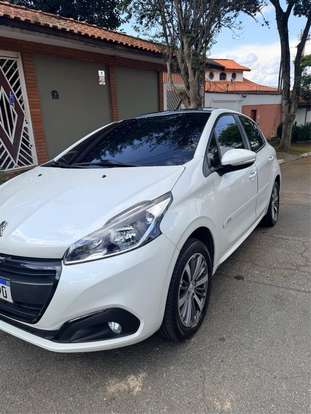 PEUGEOT-208-1.6 GRIFFE 16V FLEX 4P AUTOMÁTICO PEUGEOT-208-2019