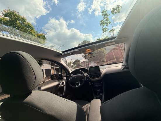 PEUGEOT-208-1.6 GRIFFE 16V FLEX 4P AUTOMÁTICO PEUGEOT-208-2019