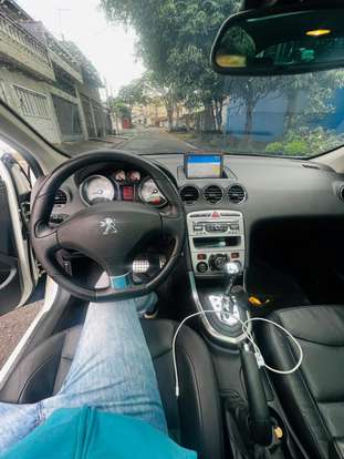PEUGEOT-308-2015