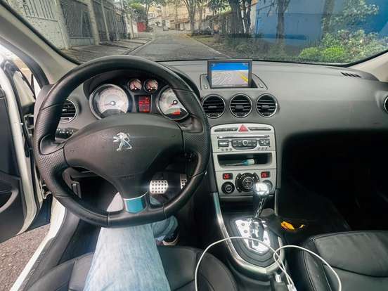 PEUGEOT-308-1.6 GRIFFE THP 16V GASOLINA 4P AUTOMÁTICO PEUGEOT-308-2015
