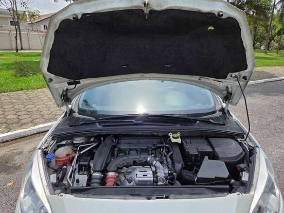 PEUGEOT-408-2016