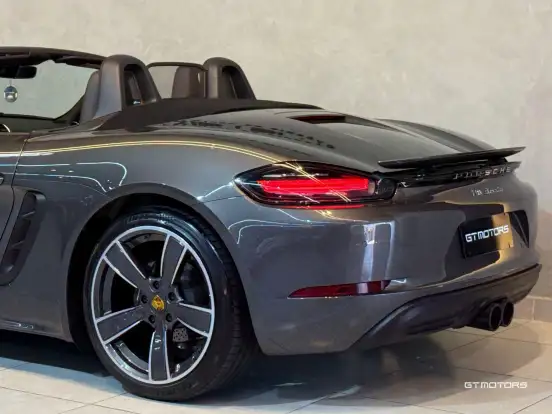 PORSCHE-718-2019