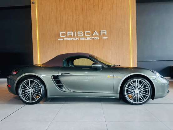 PORSCHE-718-2023