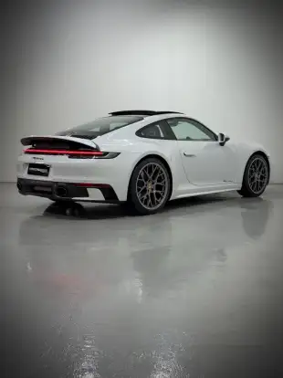 PORSCHE-911-2022