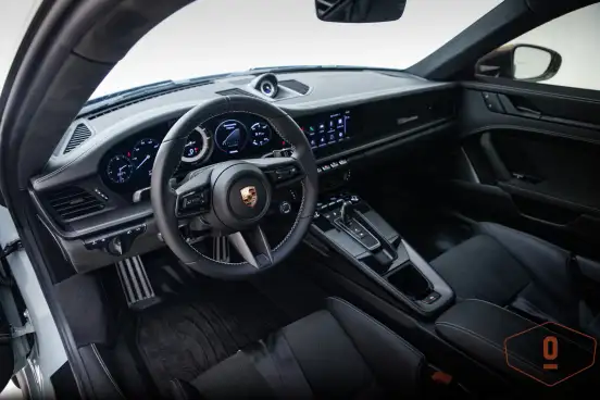 PORSCHE-911-2023