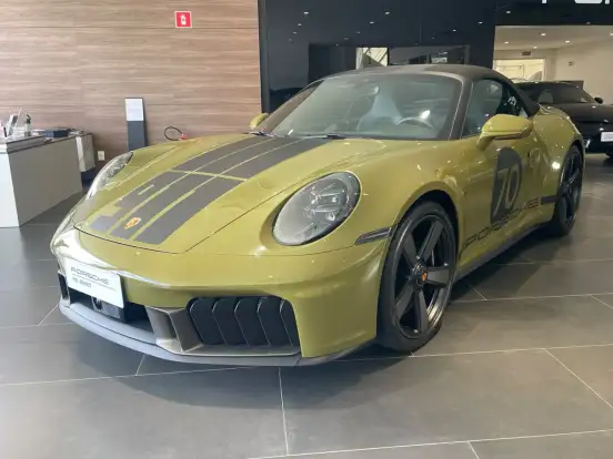 PORSCHE-911-2025