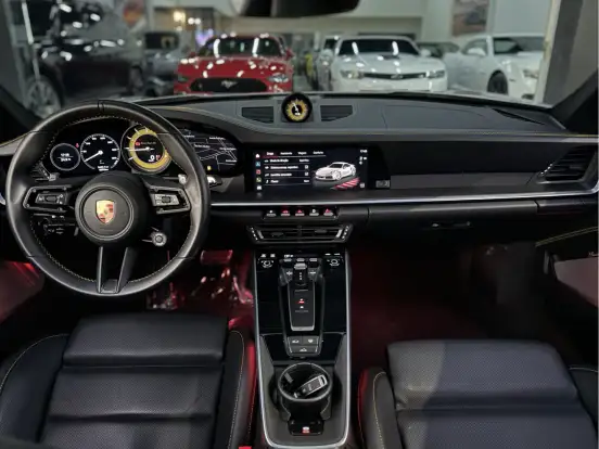 PORSCHE-911-2022