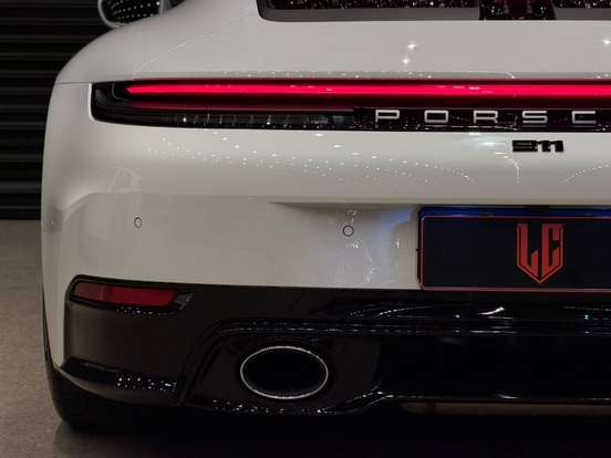PORSCHE-911-2025