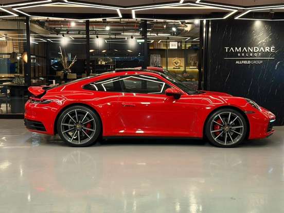 PORSCHE-911-2020