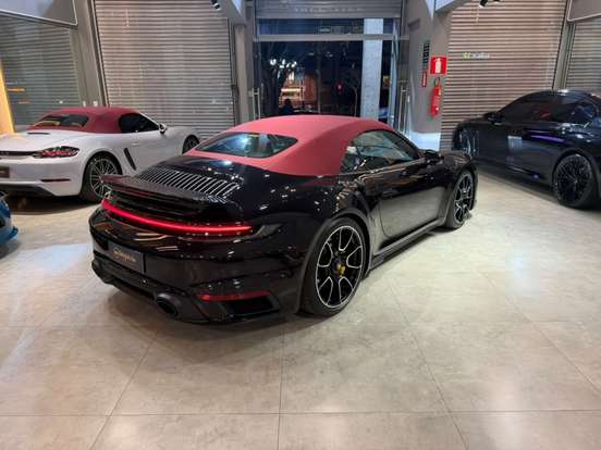 PORSCHE-911-2023