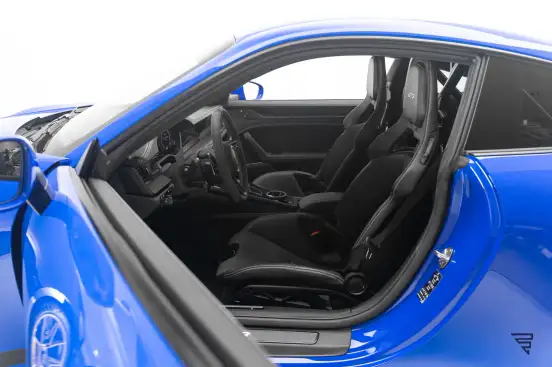 PORSCHE-911-2025