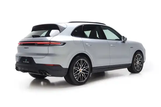 PORSCHE-CAYENNE-2025