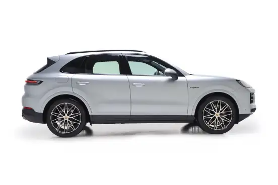 PORSCHE-CAYENNE-2025