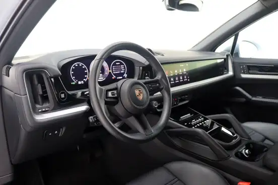 PORSCHE-CAYENNE-2025