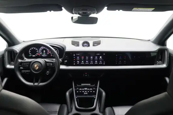 PORSCHE-CAYENNE-2025