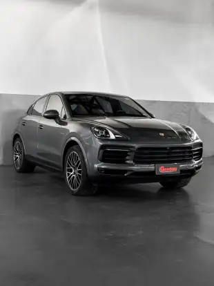 PORSCHE-CAYENNE-2020
