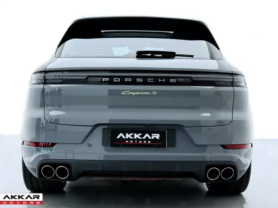 PORSCHE-CAYENNE-2024