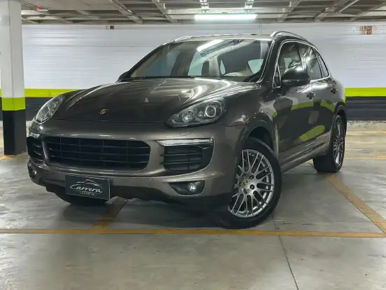 PORSCHE-CAYENNE-2015