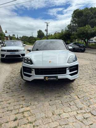 PORSCHE-CAYENNE-2025