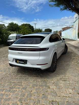 PORSCHE-CAYENNE-2025