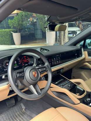 PORSCHE-CAYENNE-2025