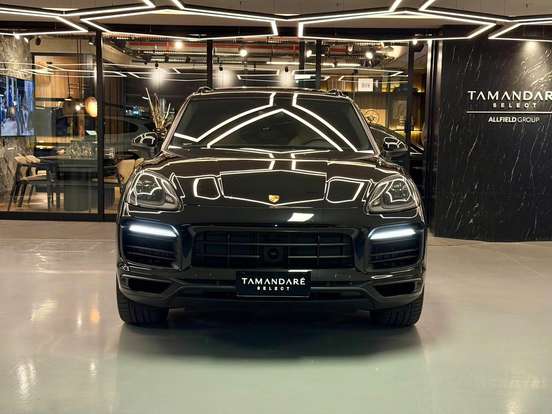 PORSCHE-CAYENNE-2023