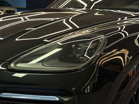 PORSCHE-CAYENNE-2023