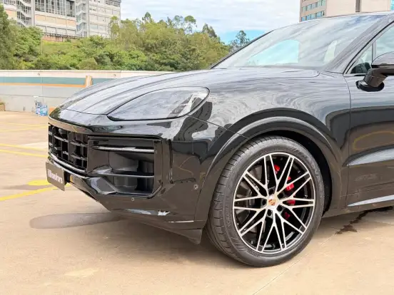 PORSCHE-CAYENNE-2025